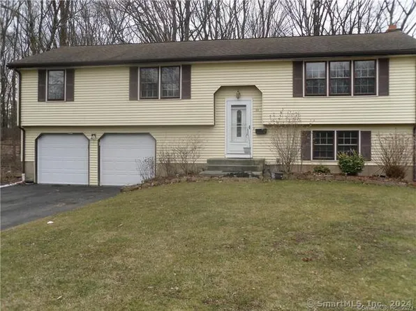 22 Shamrock Circle, Windsor, CT 06095