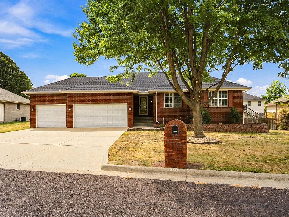 1st image of 208 Miller Way