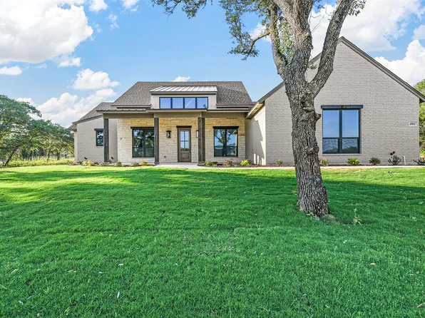 4004 Conejo Ct, Poolville, TX 76487