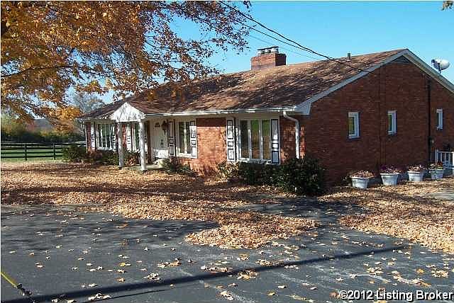 1st image of 3871 Shelbyville Rd #B