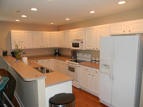 Bright Kitchen