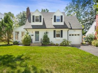 46 Ward Ave, Mount Kisco, NY 10549
