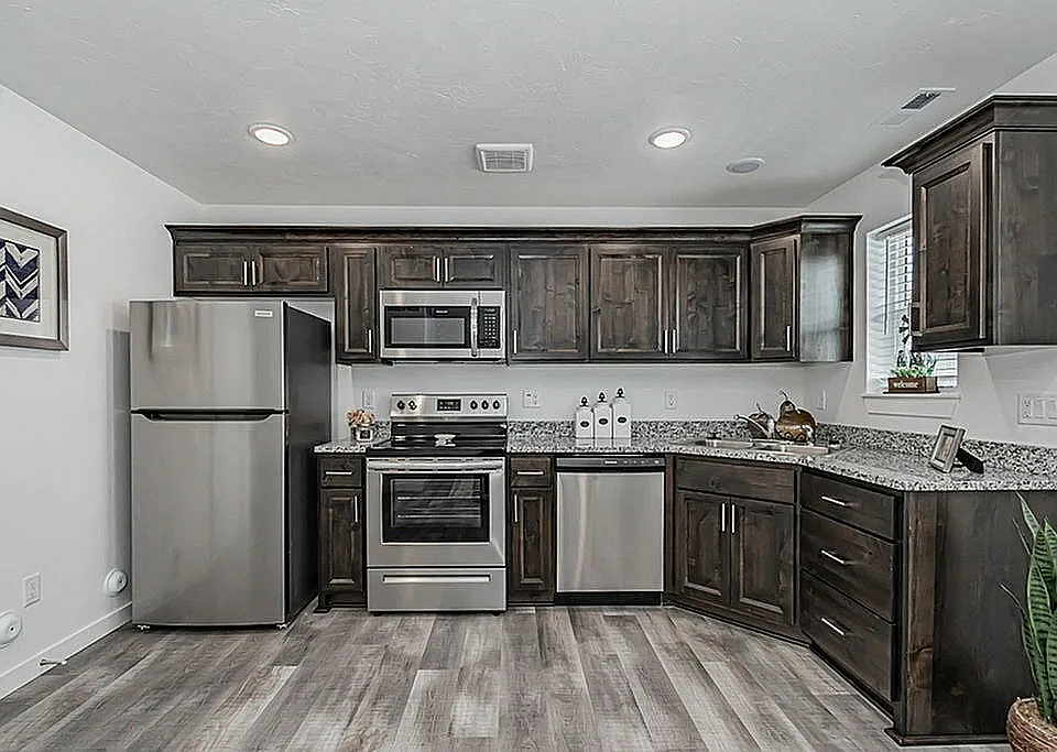 20-Kitchen