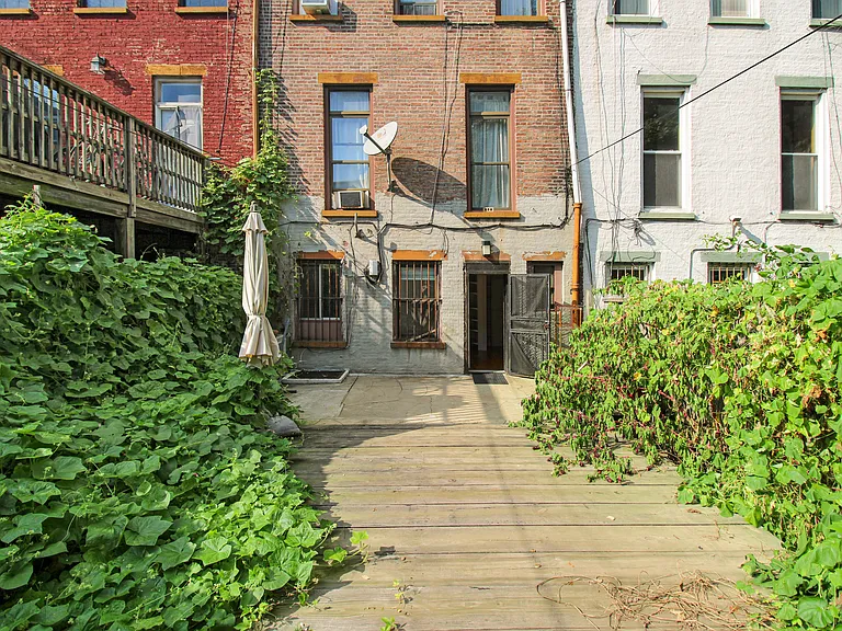 70 Halsey St #1 — Photo 17