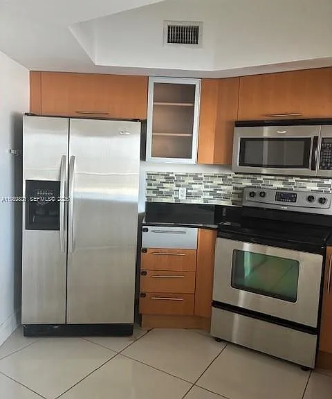 1750 N Bayshore Dr #1714 — Photo 5