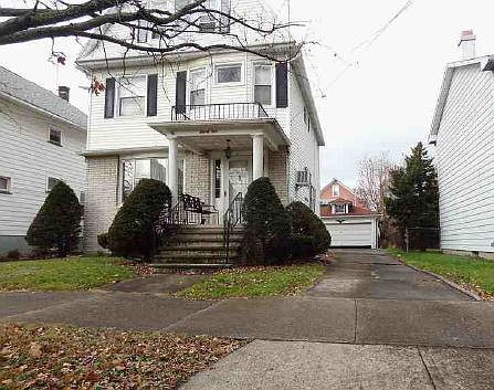2nd image of 31 2nd Ave