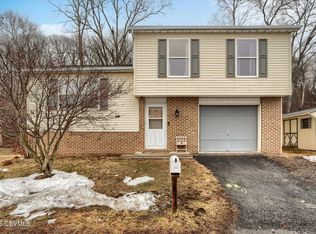 239 Ridgewood Dr, Millersburg, PA 17061