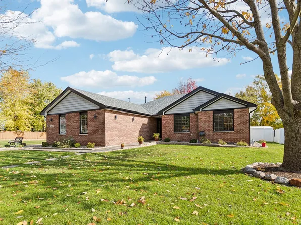 613 Superior Dr, Romeoville, IL 60446