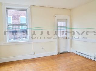 162 Endicott St #5R, Boston, MA 02113