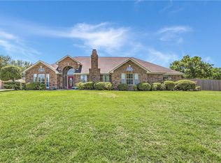 18 Davis Rd, Crowley, TX 76036