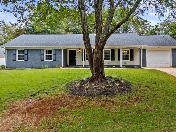 6 Doverdale Rd, Greenville, SC 29615