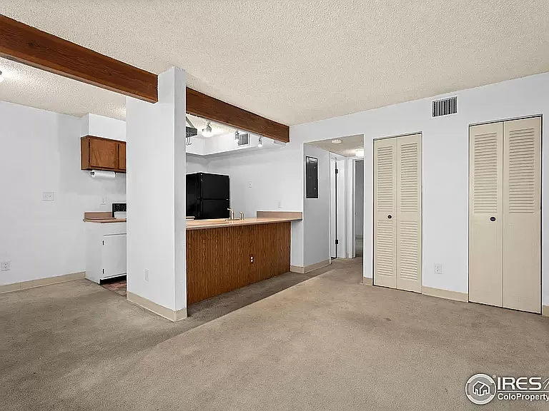 1705 Heatheridge Rd #O102 — Photo 4