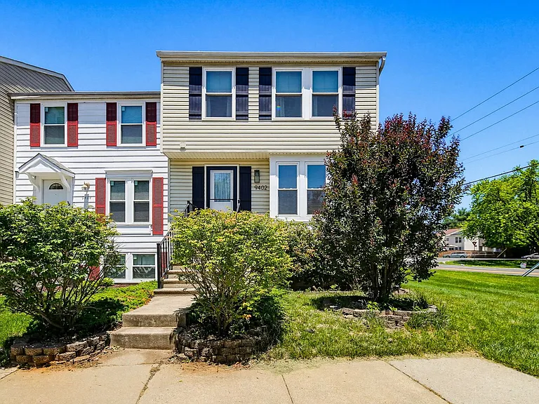 9402 Granite Hl — Photo 40