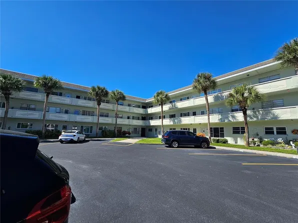 2386 SUMATRAN WAY #44, CLEARWATER, FL 33763
