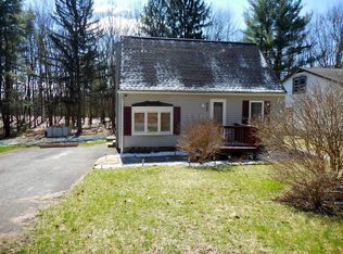 233 Maple Ln, Endicott, NY 13760