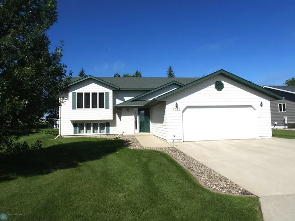 1315 3rd Ave NW, Valley City, ND 58072