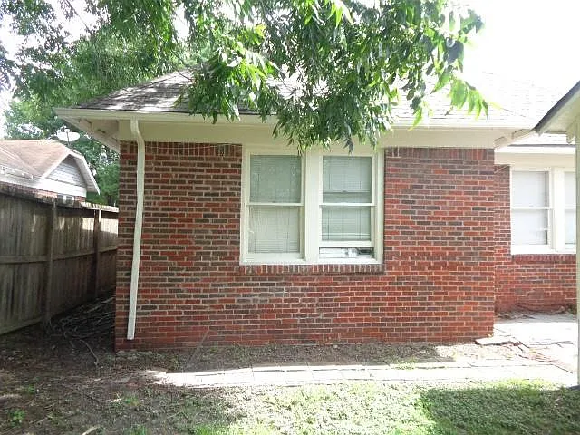 4618 Clay St #2 — Photo 34