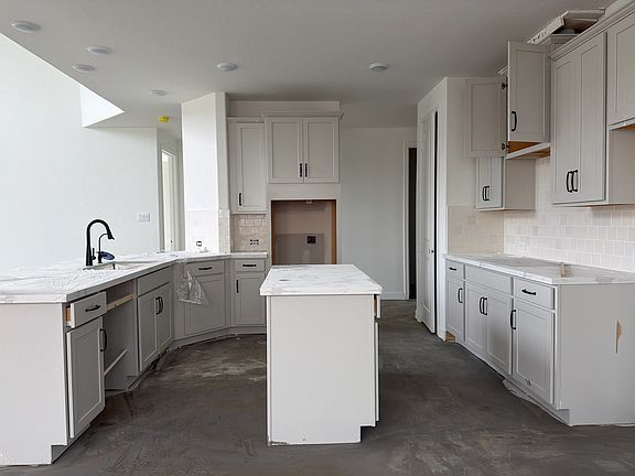9902 Red Knot St Interior Image 3
