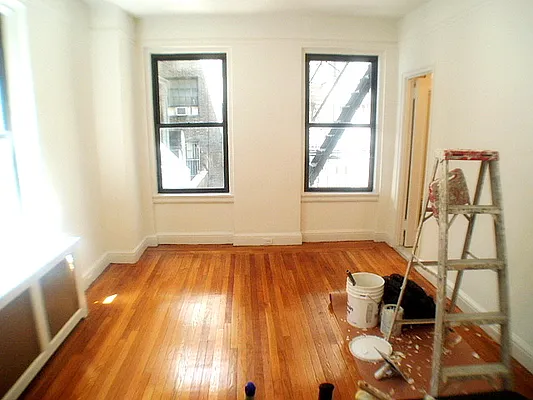 Rented by City Connections Realty | media 2