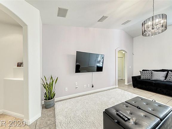5th image of 8642 Little Fox St