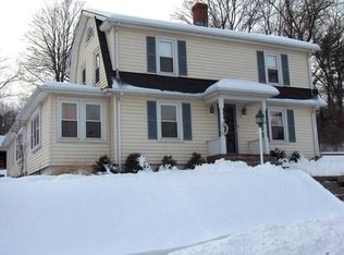 16 Housman St, Danbury, CT 06810