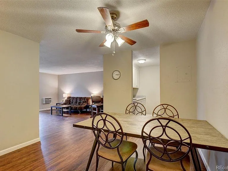 2281 S Vaughn Way #204A — Photo 7