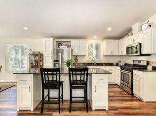 18645 Douglas Dr, Applegate, CA 95703