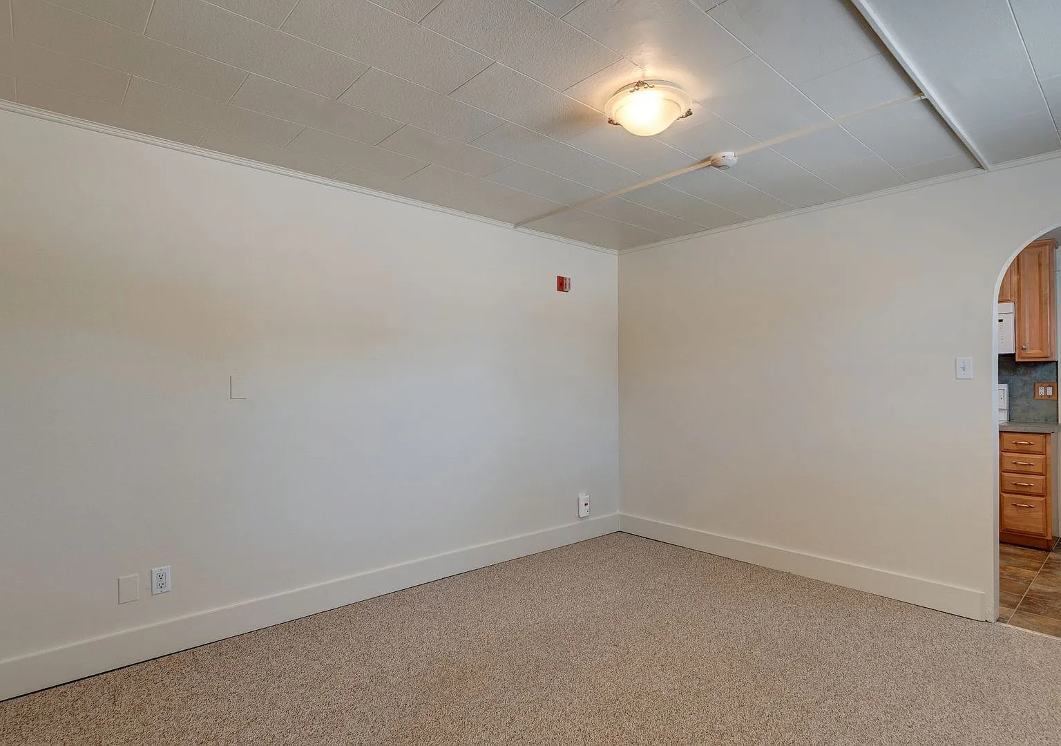 1360 - 645 SE Fidalgo Ave — Photo 3