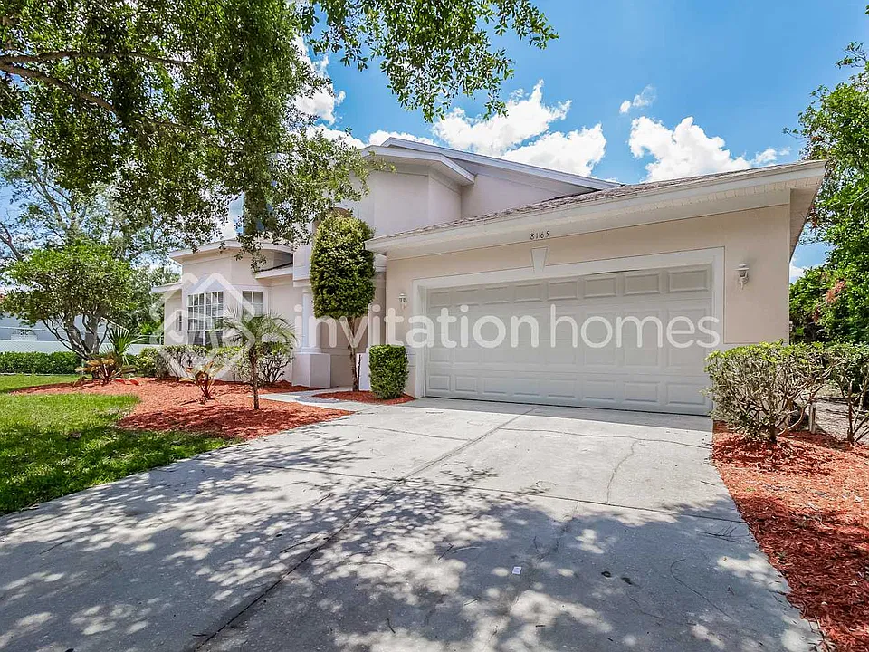 8165 Saint Andrews Cir
