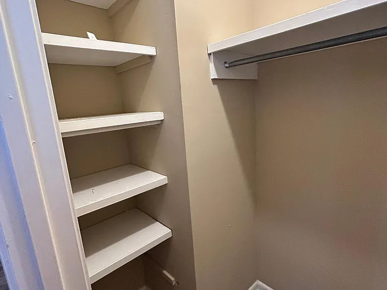 900 Whitworth St #1 — Photo 12