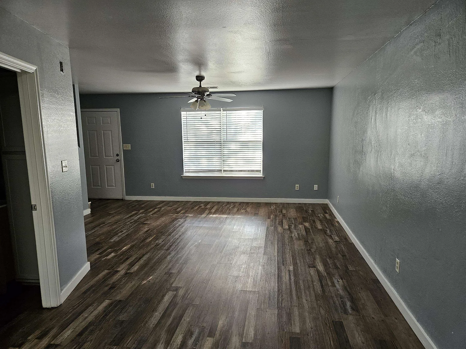 4 bed, 1280 sqft, $1,800 — Photo 4