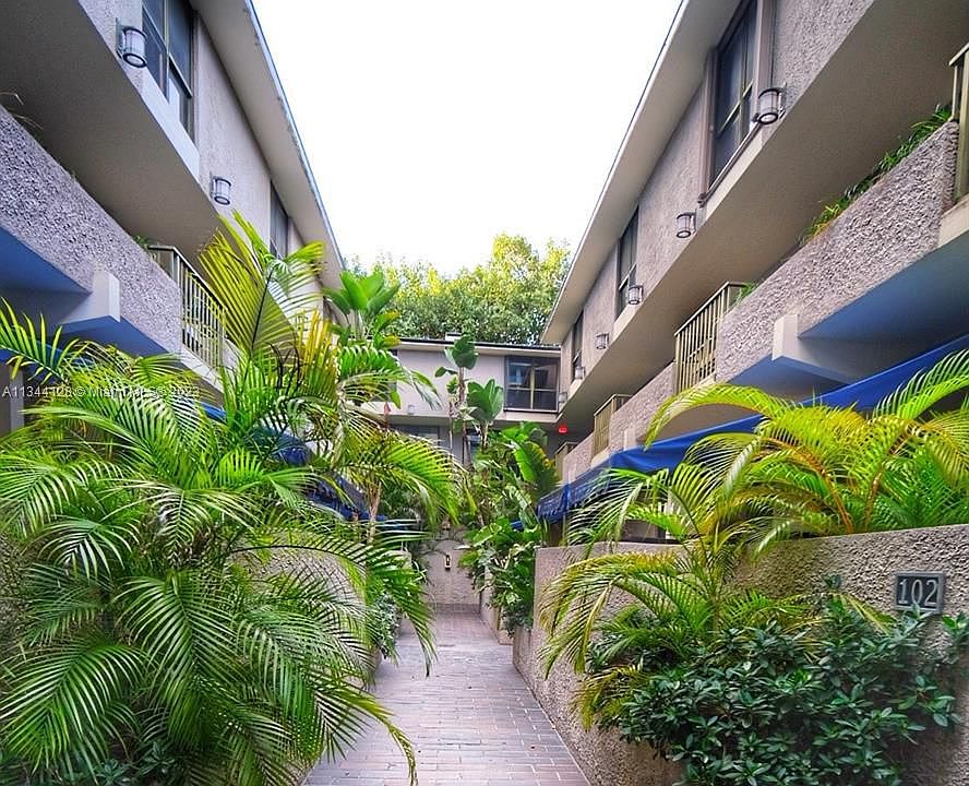 1st image of 2666 Tigertail Ave APT 205