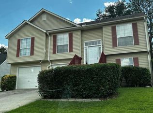 8327 Mountain Pass, Riverdale, GA 30274