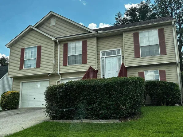 8327 Mountain Pass, Riverdale, GA 30274