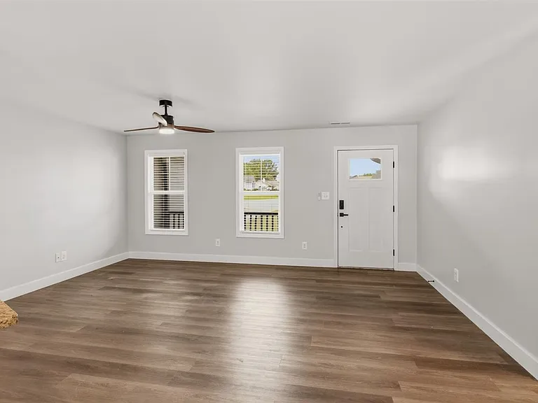 170 Starlight Dr — Photo 13