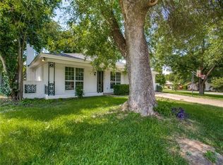 800 Raintree Rd, Fort Worth, TX 76103