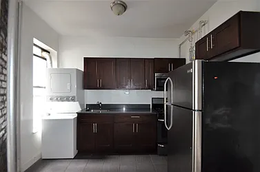 Rented by CITY SKYLINE REALTY INC