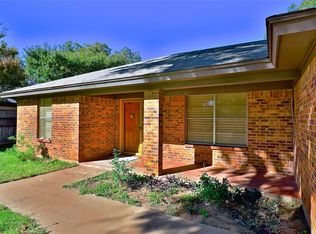 2410 Ivanhoe Ln, Abilene, TX 79605