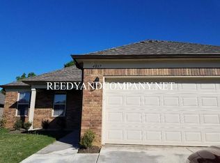 4037 Sunset Lake Ln, Memphis, TN 38135