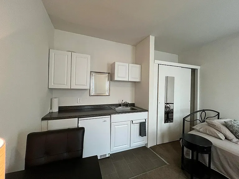 206 N Courtland St #B — Photo 3