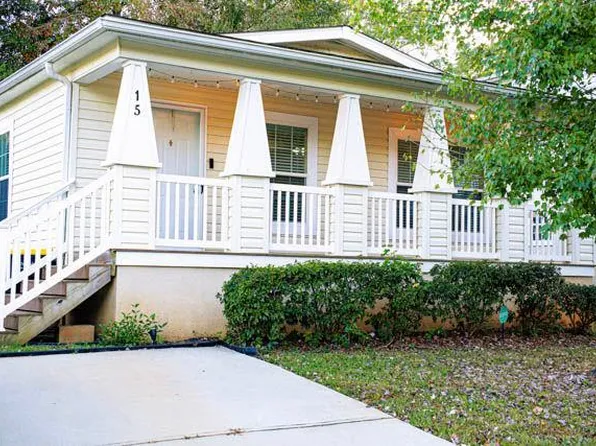 15 Meadowview St, Newnan, GA 30263