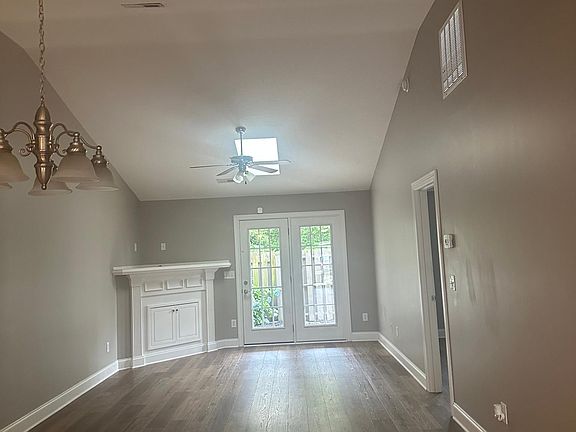 3rd image of 451 Harvester Dr