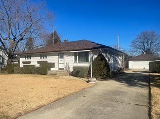 200 S Reedwood Dr, Joliet, IL 60436