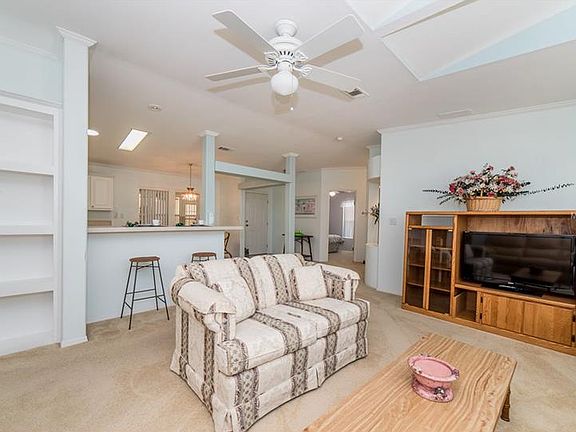 4th image of 343 Salt Creek Dr
