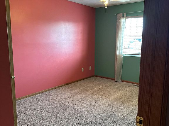 2nd image of 604 E 8th St