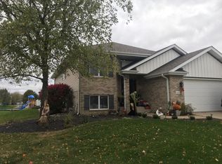 2978 Hawthorne Ln, Dyer, IN