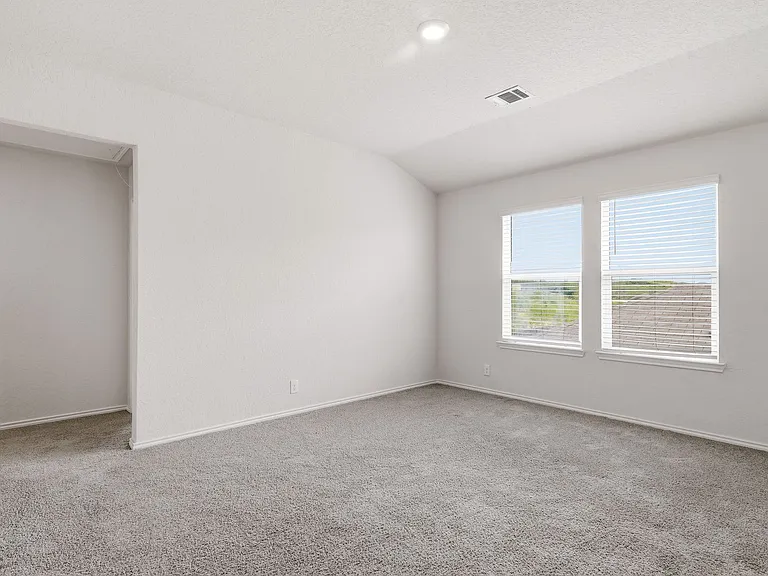 6630 Greensleeves — Photo 15