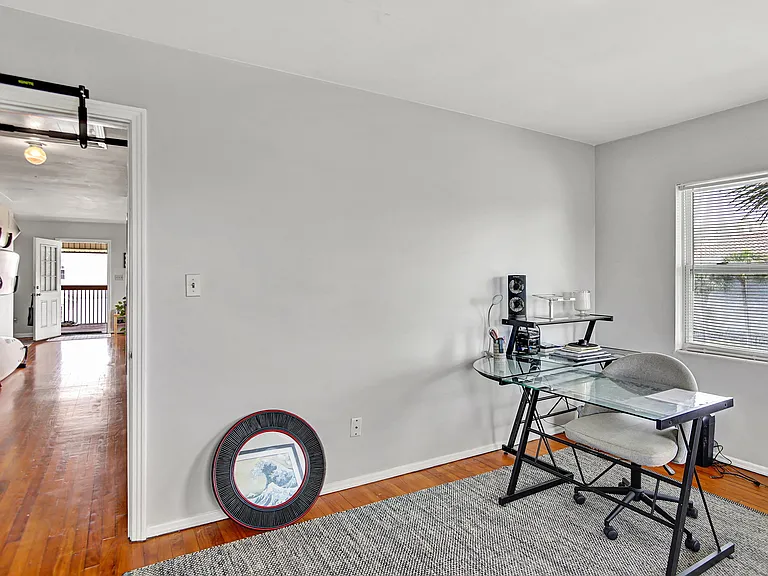 205 11th Ave N #3 — Photo 13