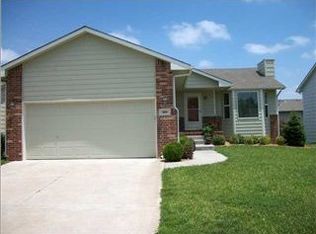 806 S Goebel Cir, Wichita, KS 67207