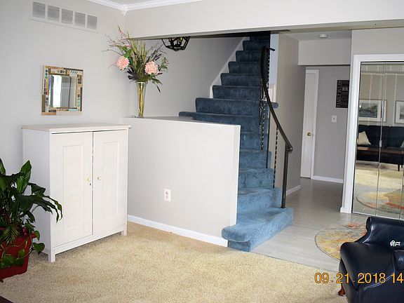 5th image of 18614 Fairway St